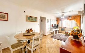 Apto com Wi-Fi - Ar - Smart TV - Garagem